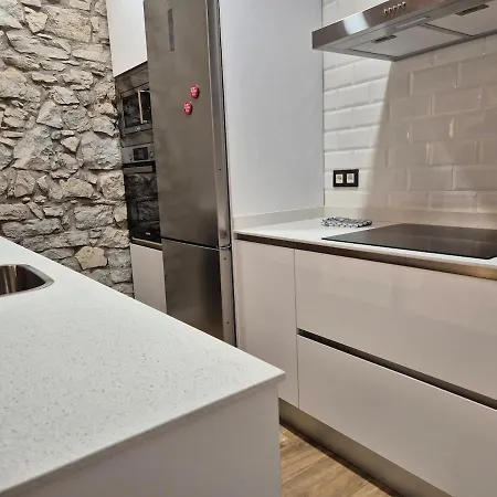 R2R - Apartamentos En El Centro De Gijon - 119E1 * Gijón