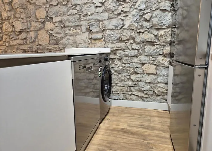 119e1 En El Centro De By R2r Consulting גיחון